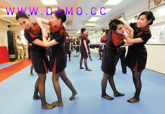 �׽