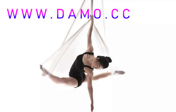 �٤